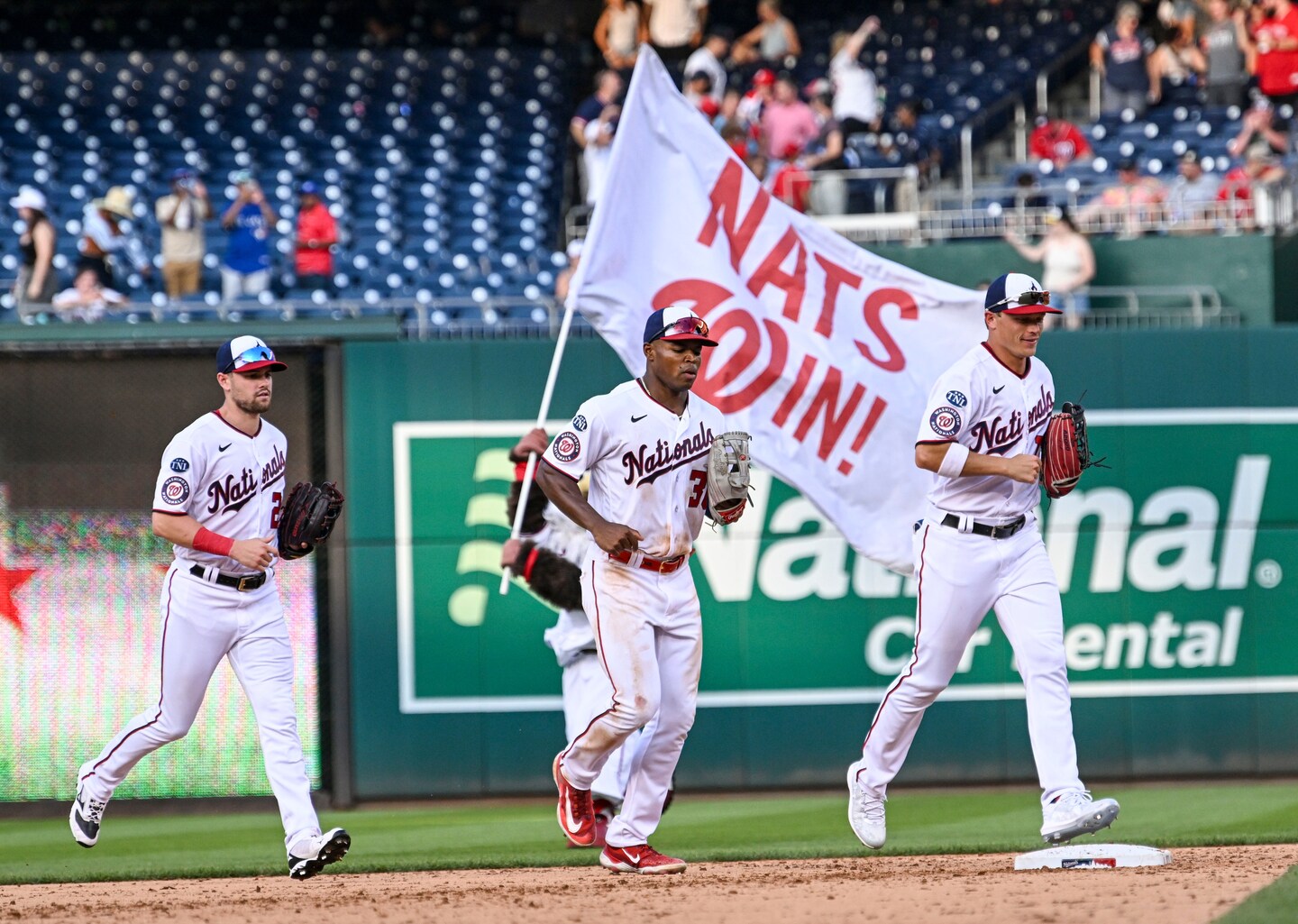 Nats nearly blanked again, Pros