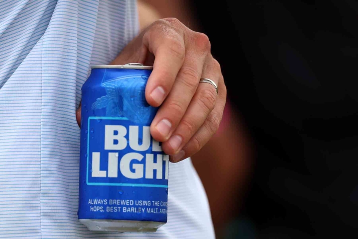 How Modelo Dethroned Bud Light as America's Top Beer - WSJ
