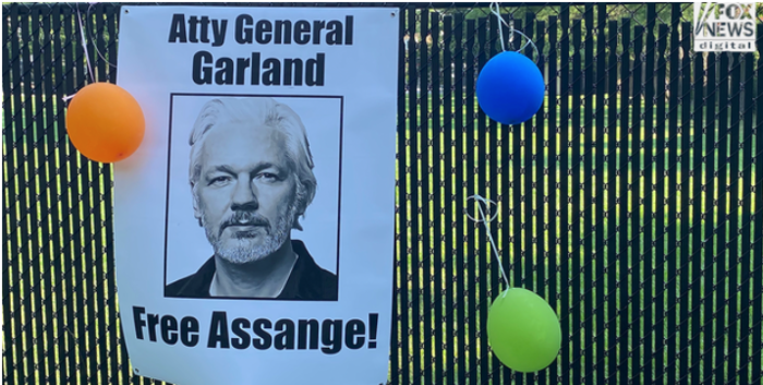 Justice, Politics, Julian Assange, Wikileaks