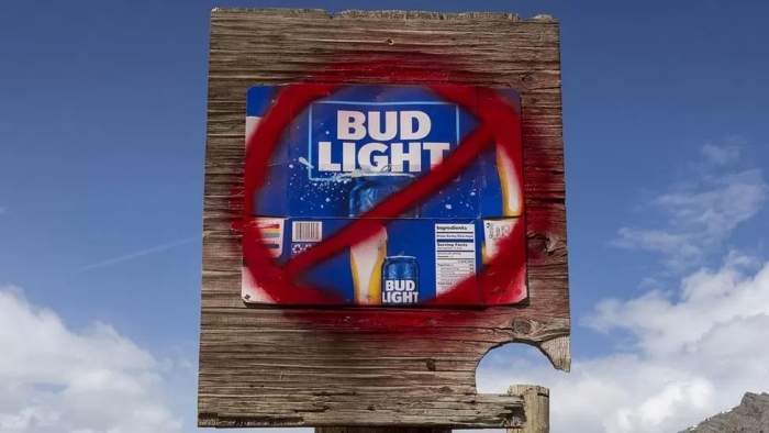 LGBTQ issues, Bud Light, Business and Finance, Dylan Mulvaney